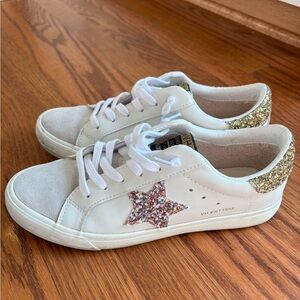 Vintage Havana White and Gold Sneakers